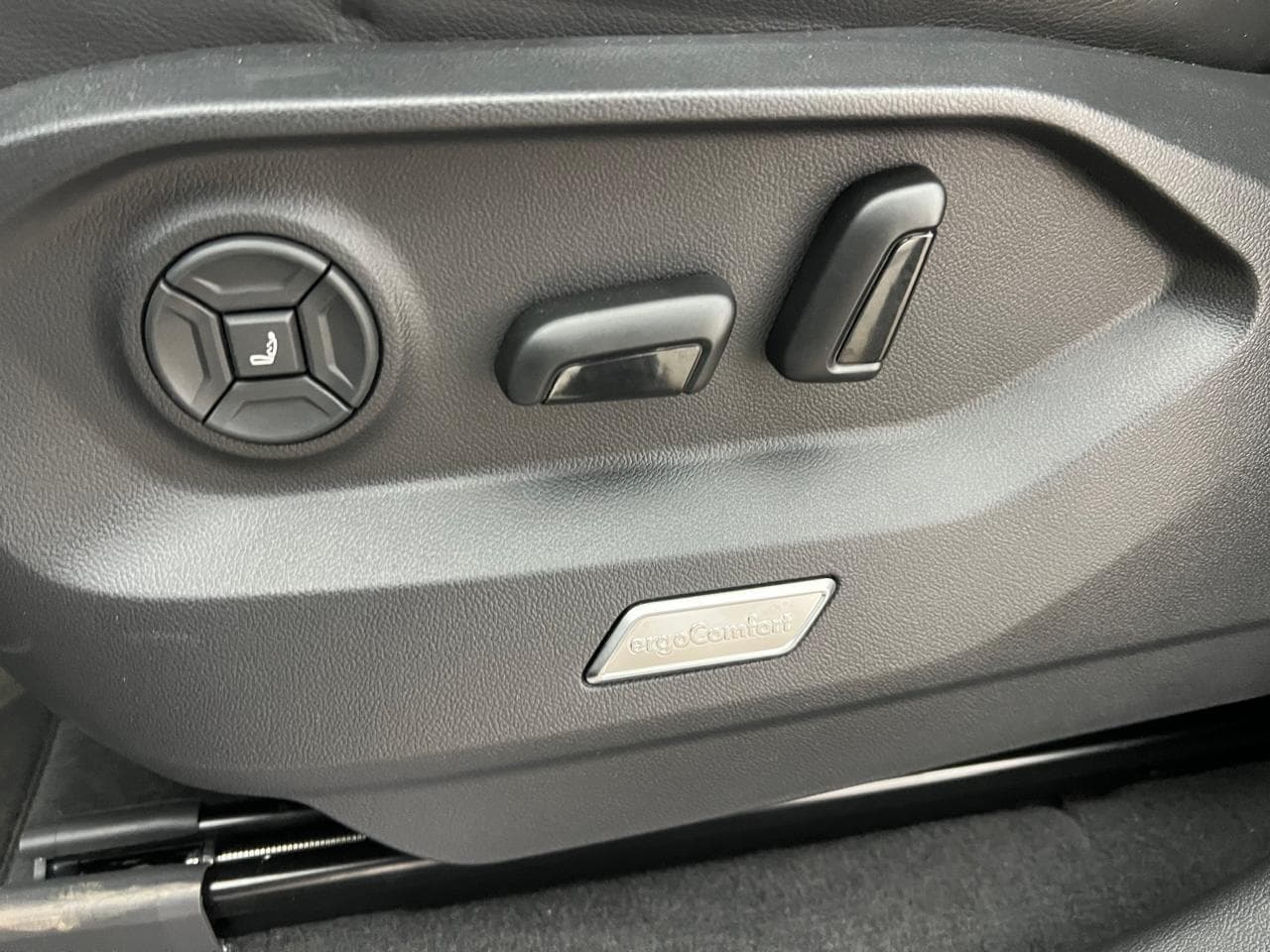Volkswagen Touareg Elegance V6 3.0 TDI 286hp 8AT в лизинг - 12