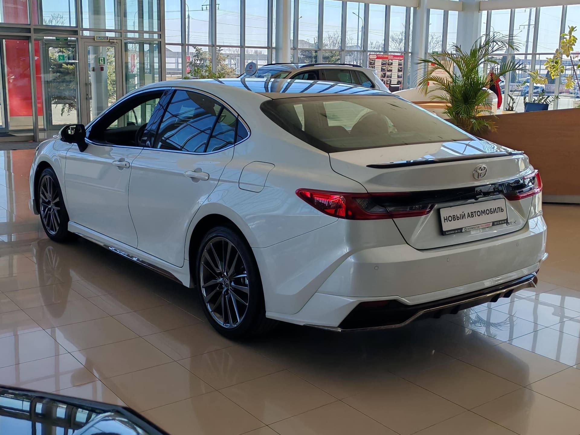 Toyota Camry 2.0HXS Sports Plus Edition в лизинг - 8
