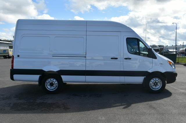 Sollers Atlant VAN L3H2 3.5T 2.7D 6MT RWD SRW в лизинг - 5