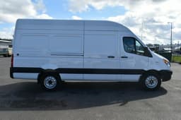 Sollers Atlant VAN L3H2 3.5T 2.7D 6MT RWD SRW в лизинг - 5