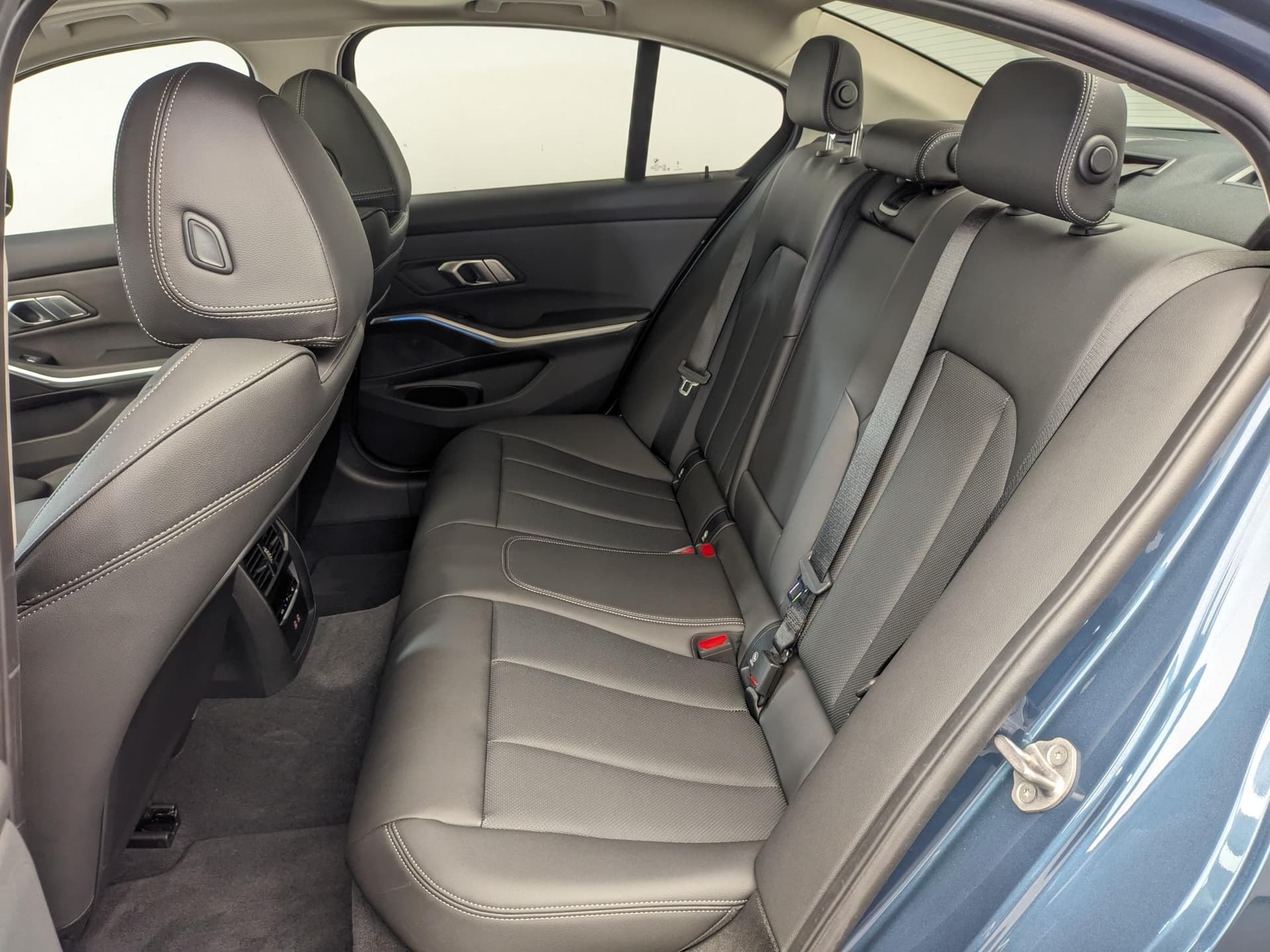 BMW 3 серия 320и в лизинг - 4