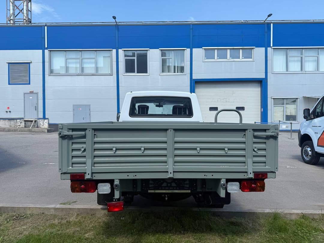UAZ Profi двухрядная кабина Двойная кабина с бортом Base 4х4 2.7 5MT в лизинг - 6