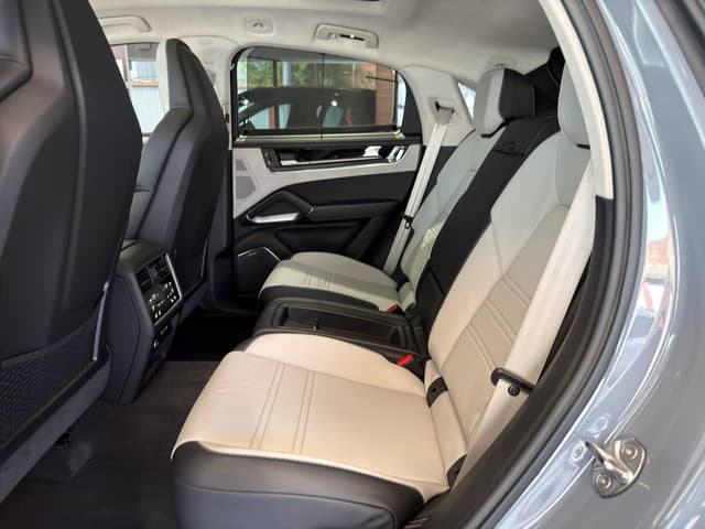 Porsche Cayenne GTS Coupe в лизинг - 19