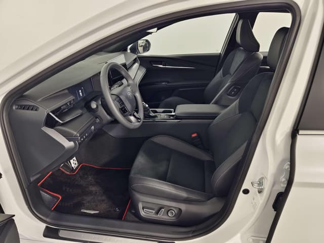 Toyota Camry 2.0HXS Sports Plus Edition в лизинг - 22