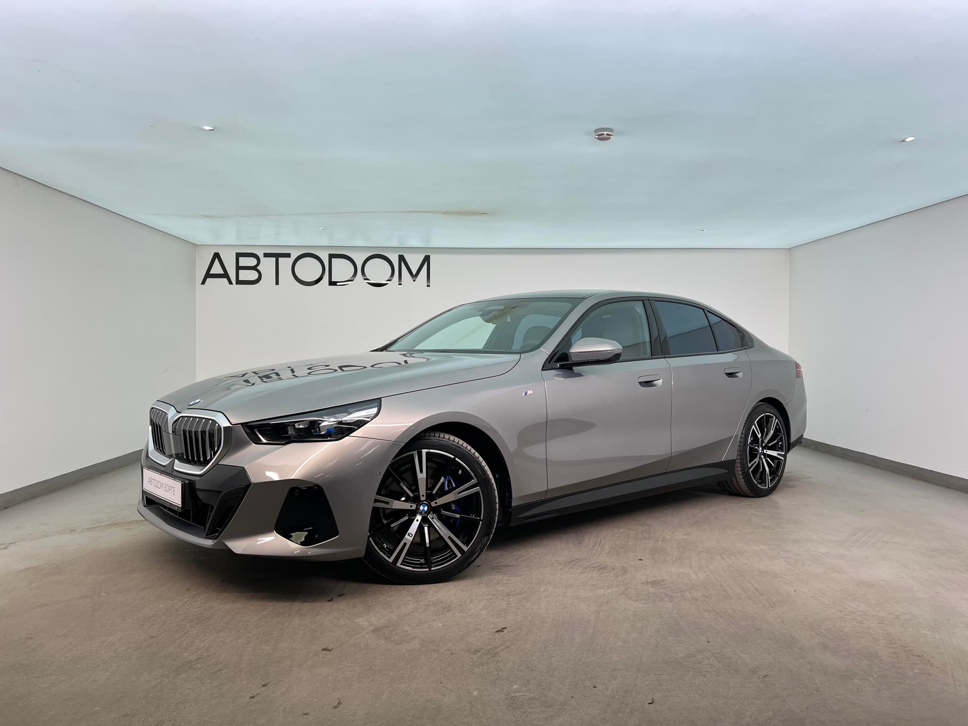 BMW 5 серия 530i xDrive в лизинг - 2