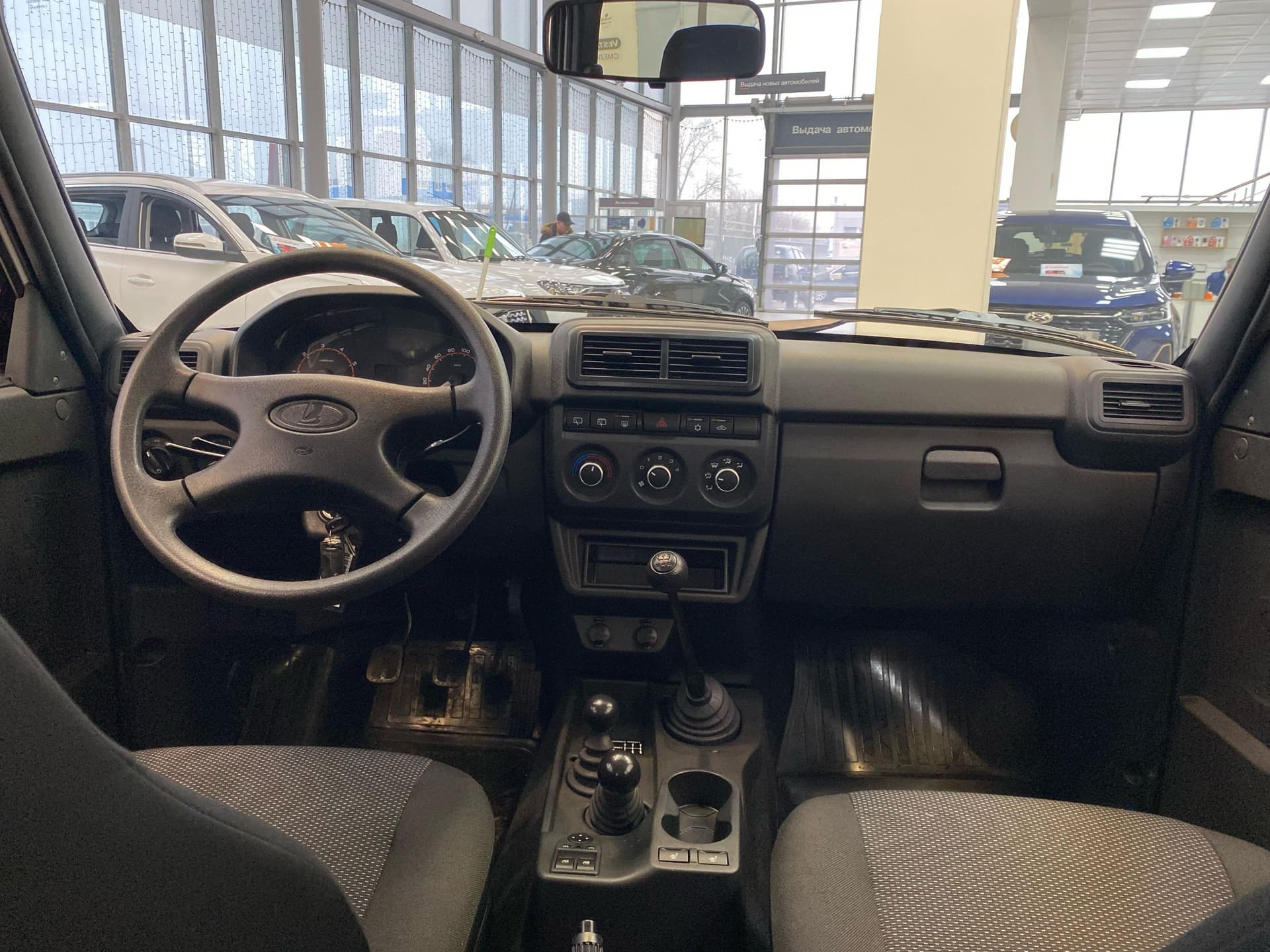 Lada Niva Legend 3 дв Classic 24 1.7 5MT в лизинг - 7