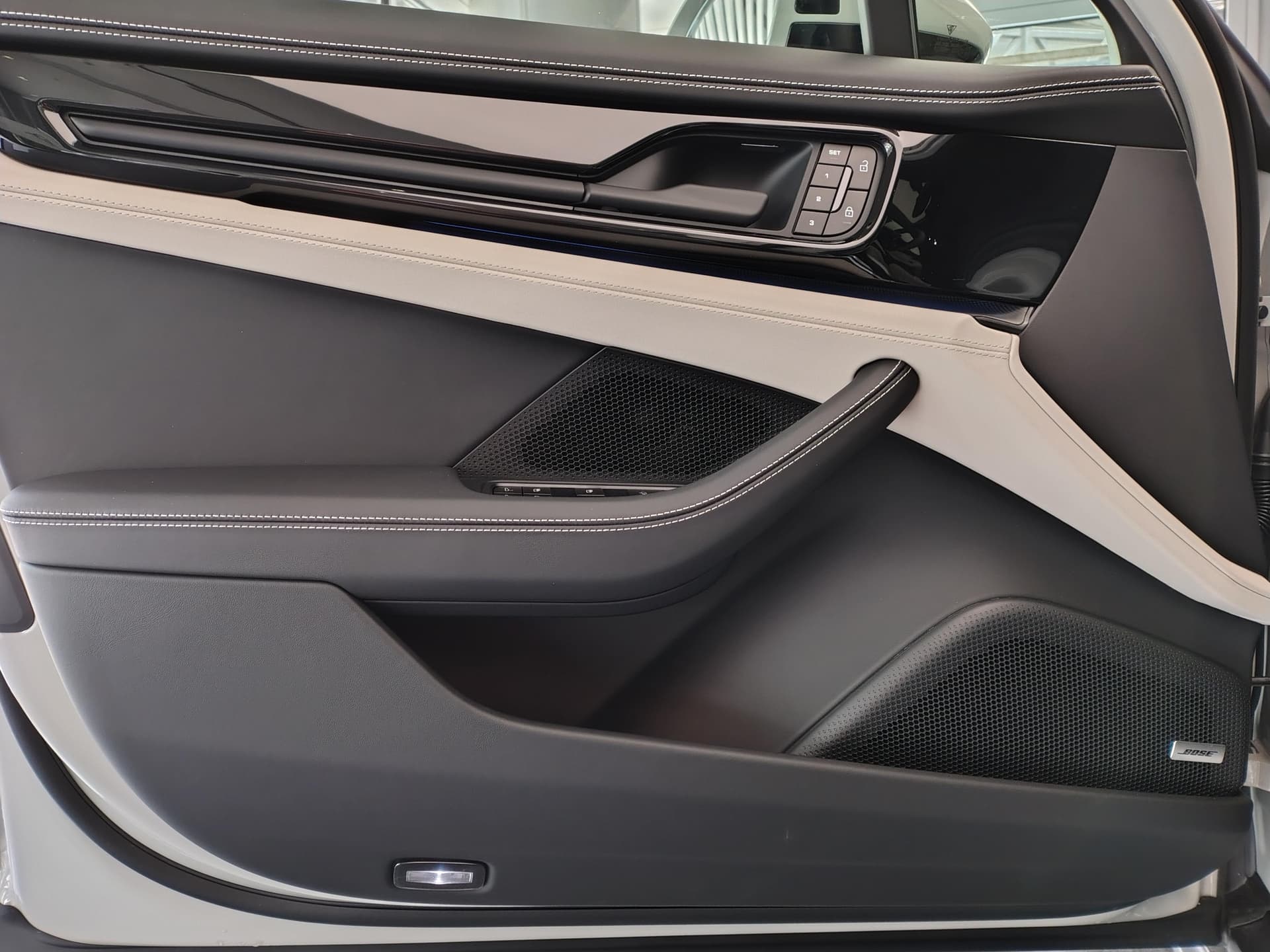 Porsche Panamera 4 в лизинг - 17