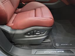 Porsche Cayenne GTS Coupe в лизинг - 40