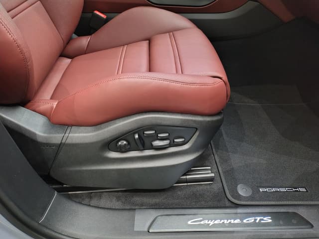 Porsche Cayenne GTS Coupe в лизинг - 40