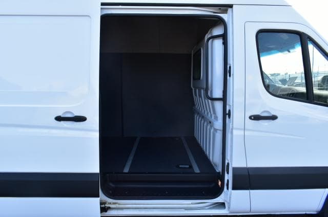 Sollers Atlant VAN L3H2 3.5T 2.7D 6MT RWD SRW в лизинг - 7