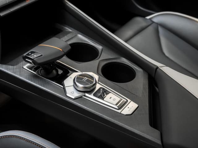 Changan Uni-V Tech 1.5T 7DCT в лизинг - 22