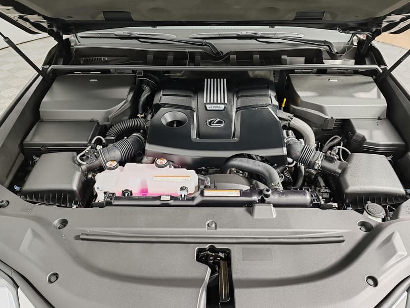 Lexus LX 600 Urban PTL в лизинг - 10
