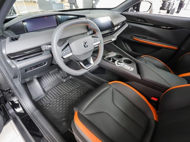 Changan Uni-V Tech 1.5T 7DCT в лизинг - 13