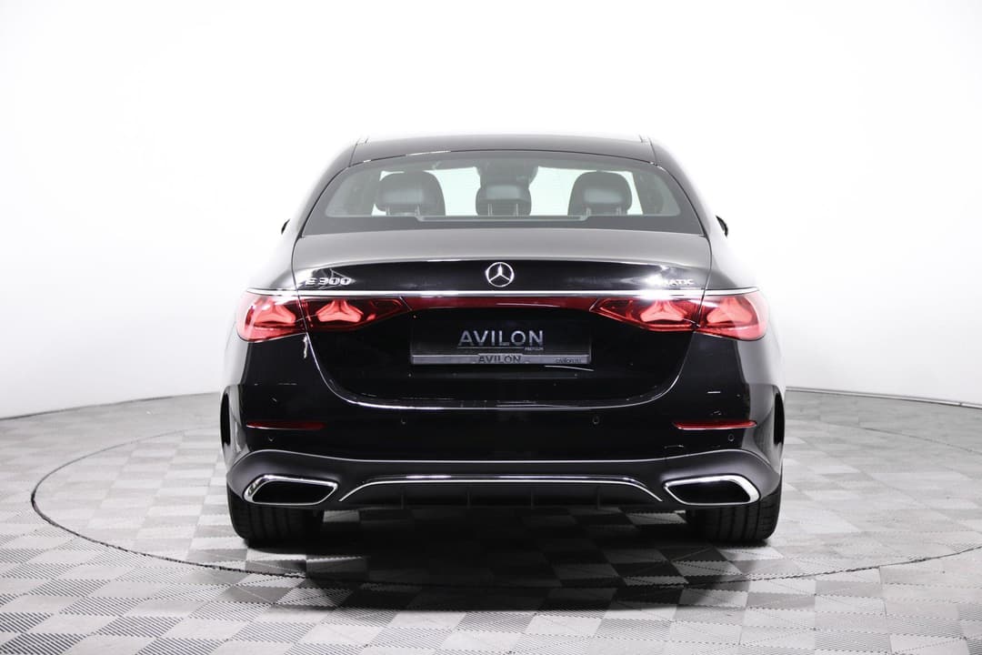 Mercedes-Benz E седан 300 полный привод АМГ Лайн (AMG Line) в лизинг - 5