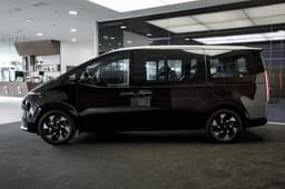Hyundai Staria Лаундж 7 мест Инспирэйшн 2.2 дизель АТ полный привод (Lounge 7 Seater Inspiration) в лизинг - 3
