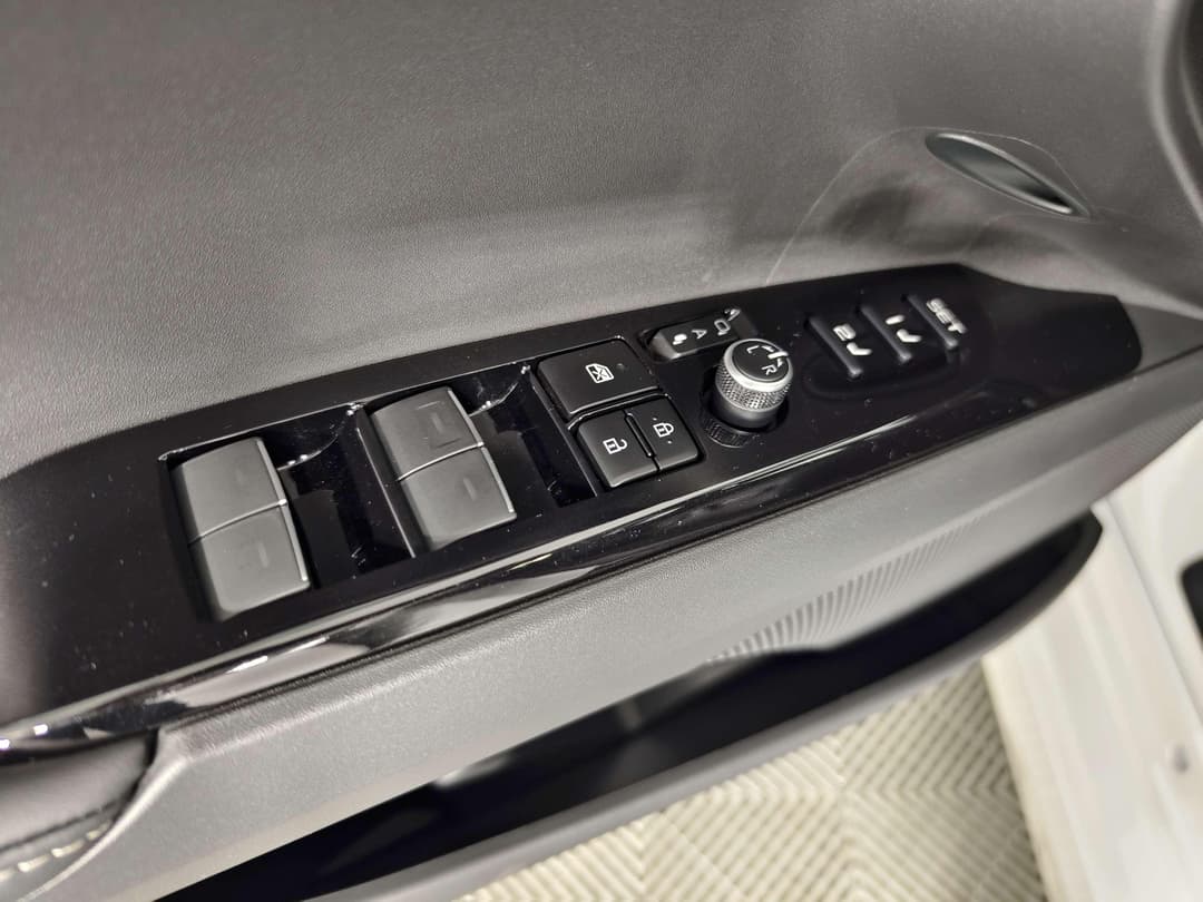 Toyota Camry 2.0HXS Sports Plus Edition в лизинг - 18