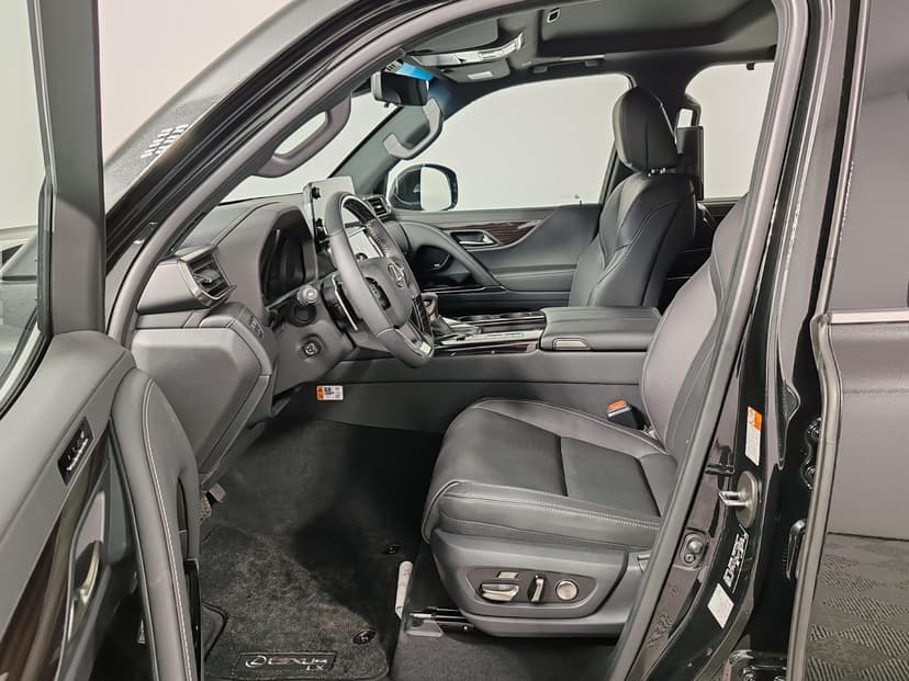 Lexus LX 600 Urban PTL в лизинг - 17
