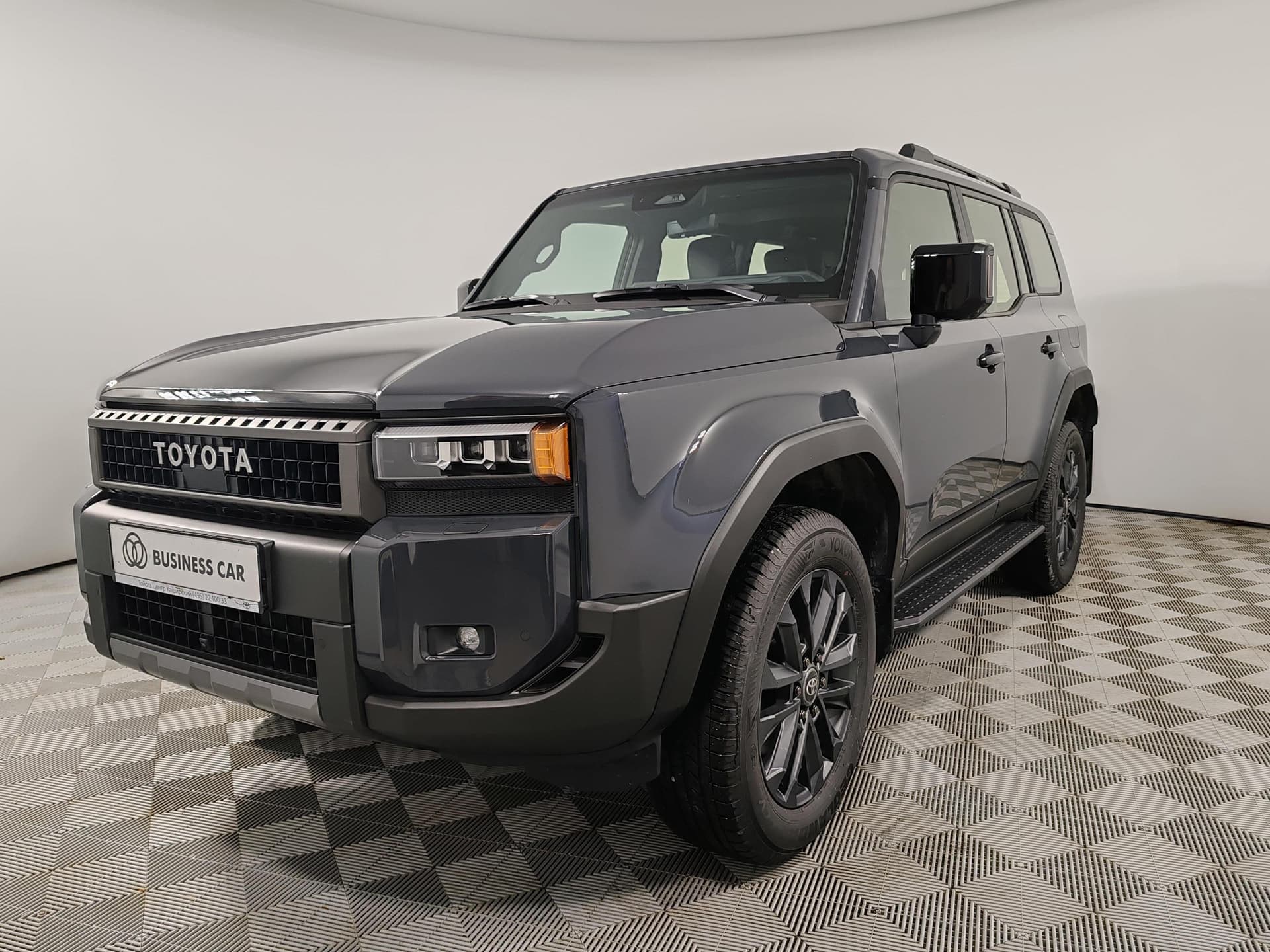 Toyota Land Cruiser Prado Mid VX 2.8d АКП в лизинг - 2