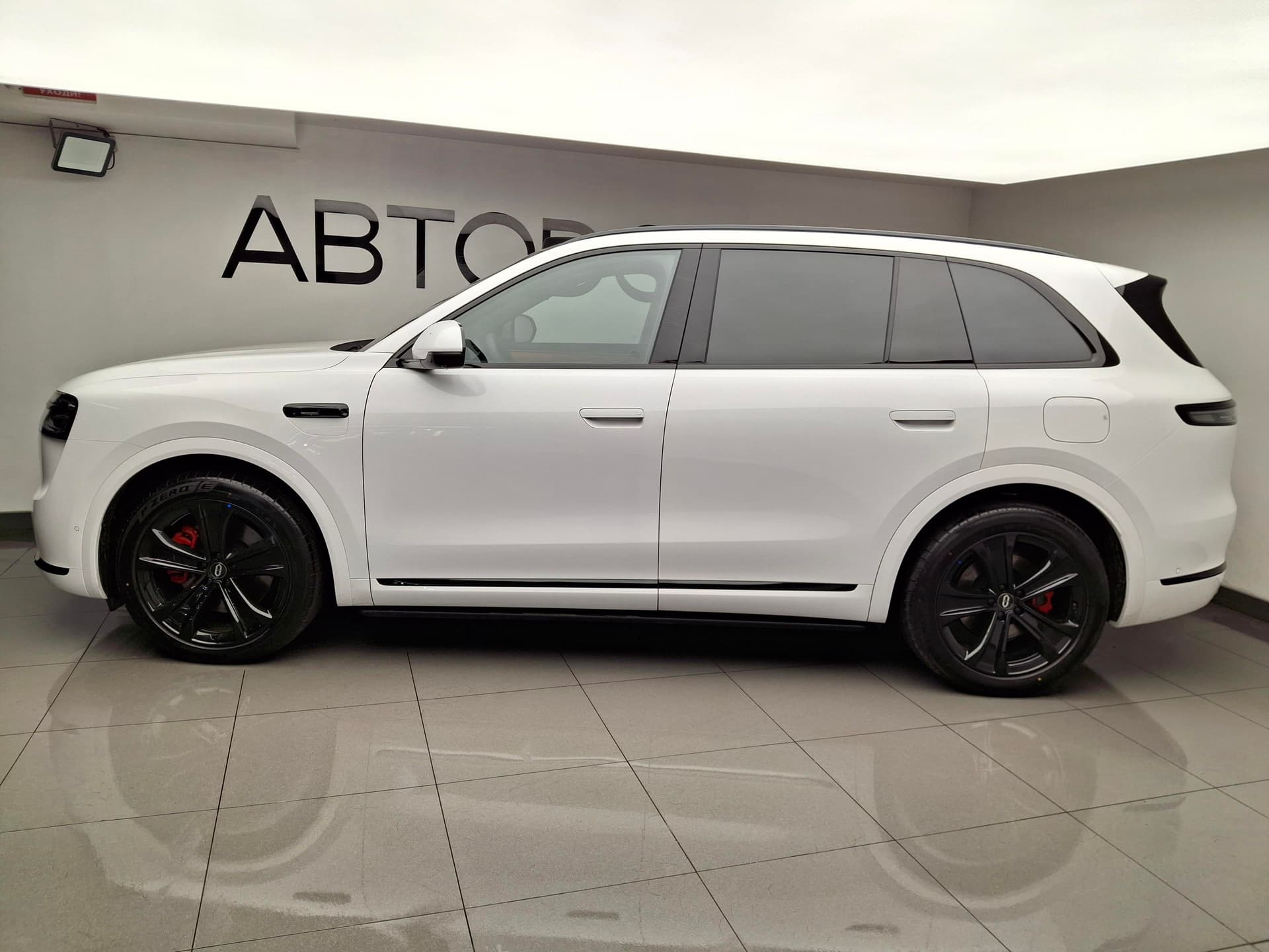 AITO M7 Экстендед Рэйндж Ультра полный привод 5-местная версия (Extended Range Ultra 5-seater Edition) в лизинг - 3