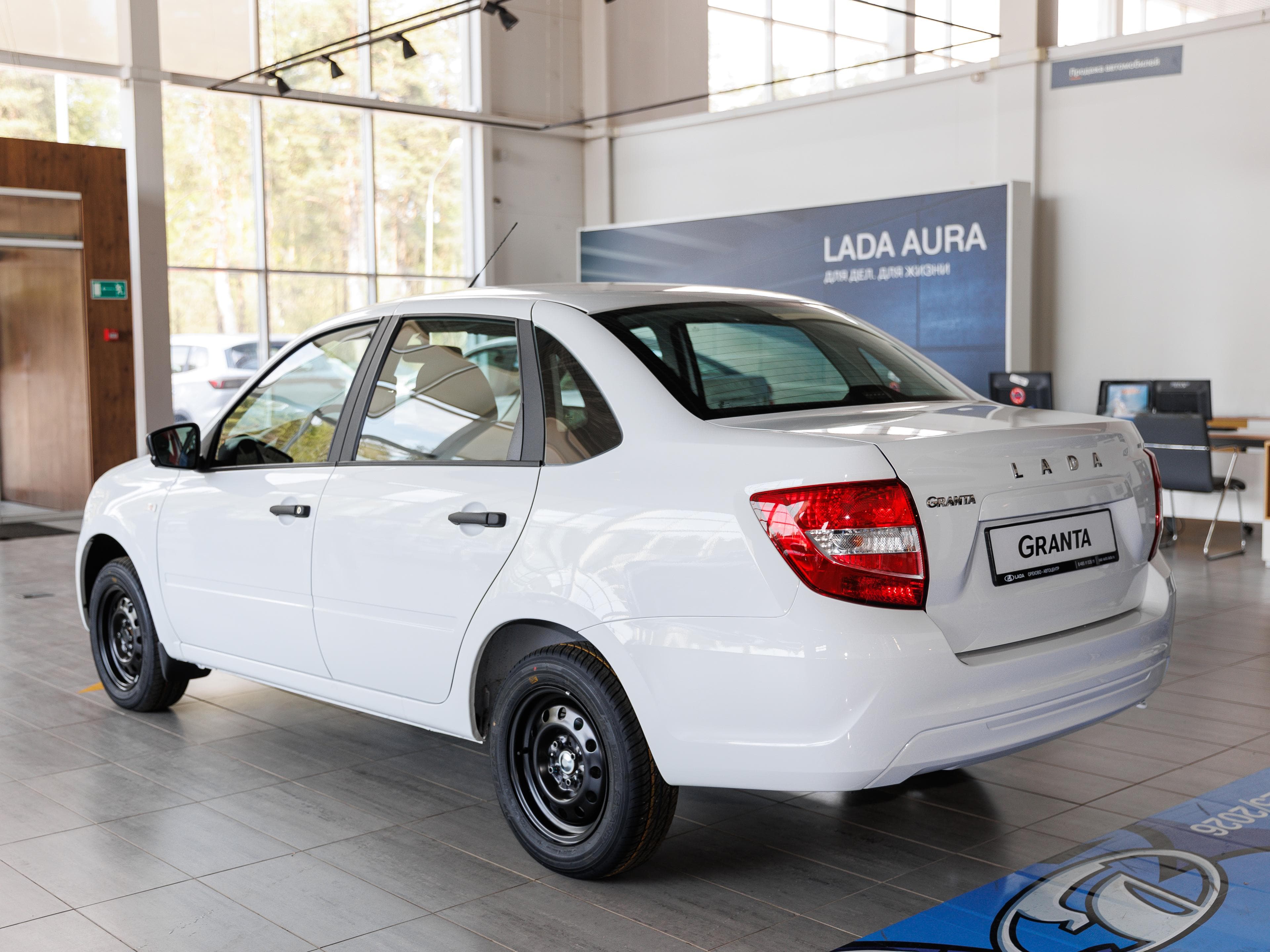 Lada Granta седан - 5