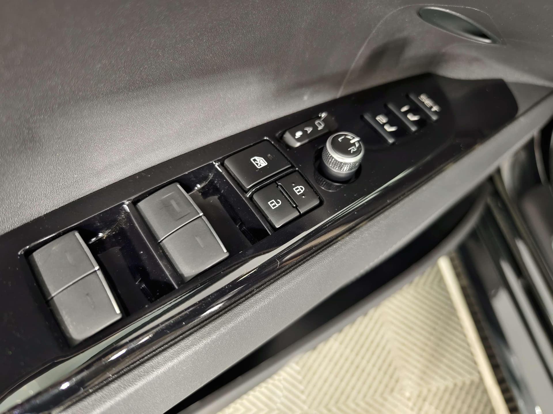 Toyota Camry 2.0HXS Sports Plus Edition в лизинг - 19