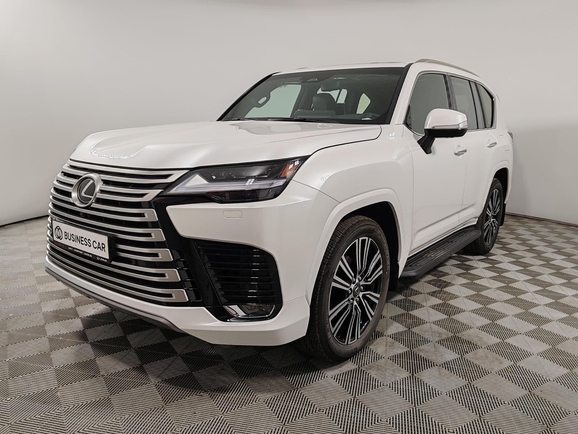 Lexus LX 500d Urban DSL в лизинг - 2