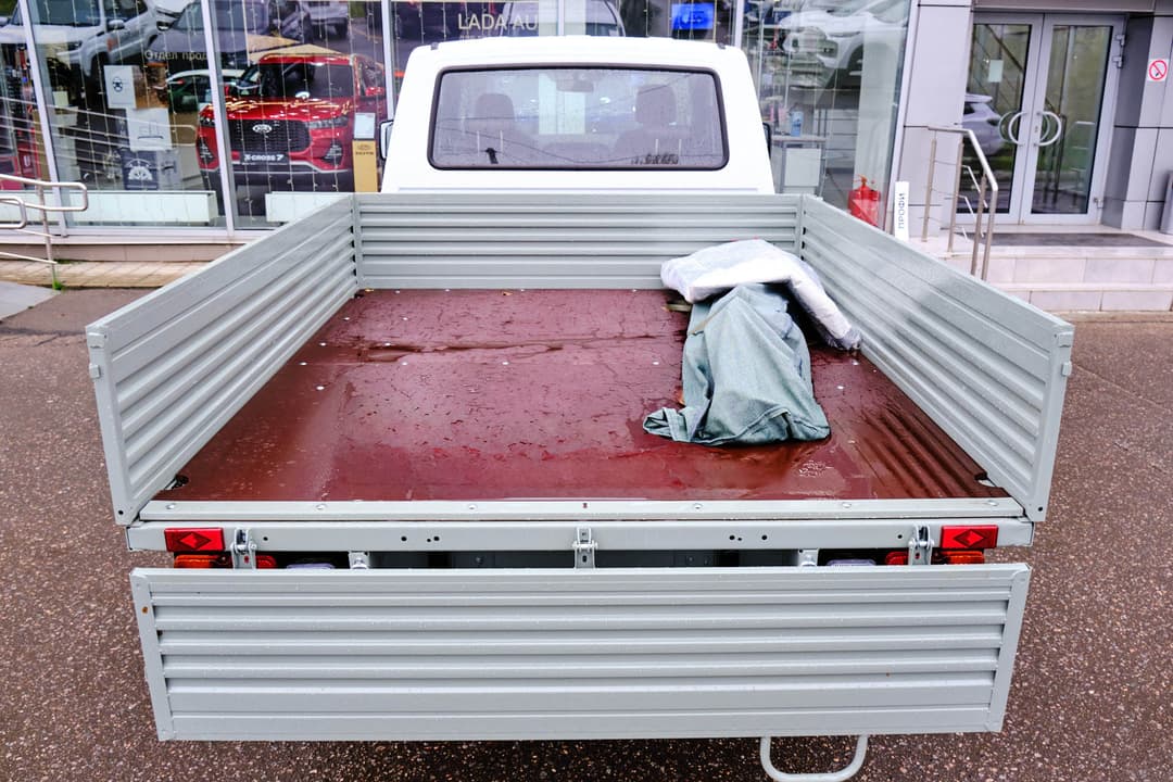 UAZ Profi двухрядная кабина Двойная кабина с бортом Base 4х4 2.7 5MT в лизинг - 10
