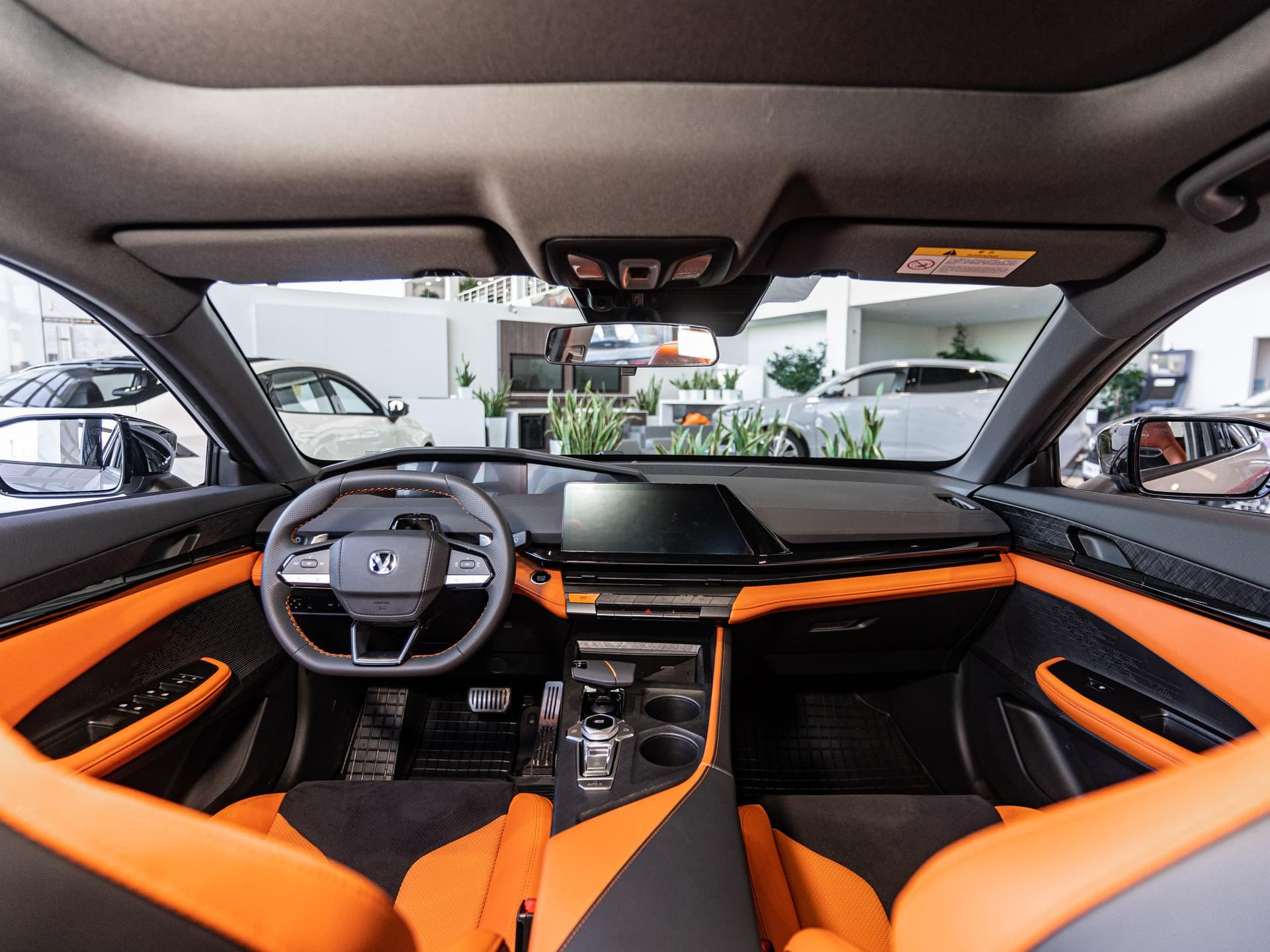 Changan Uni-K Tech 2.0 8AT AWD в лизинг - 7