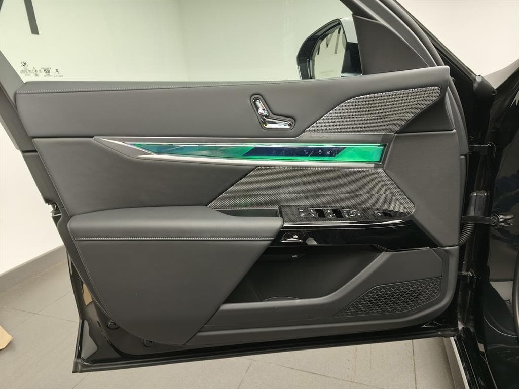 BMW 7 серия 740i xDrive в лизинг - 21