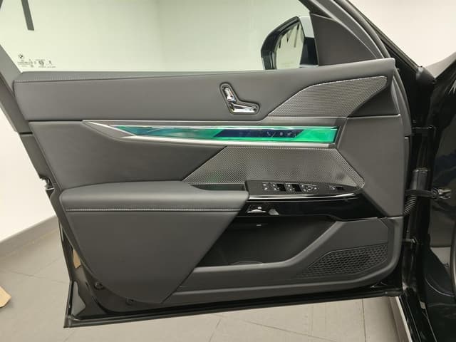 BMW 7 серия 740i xDrive в лизинг - 21