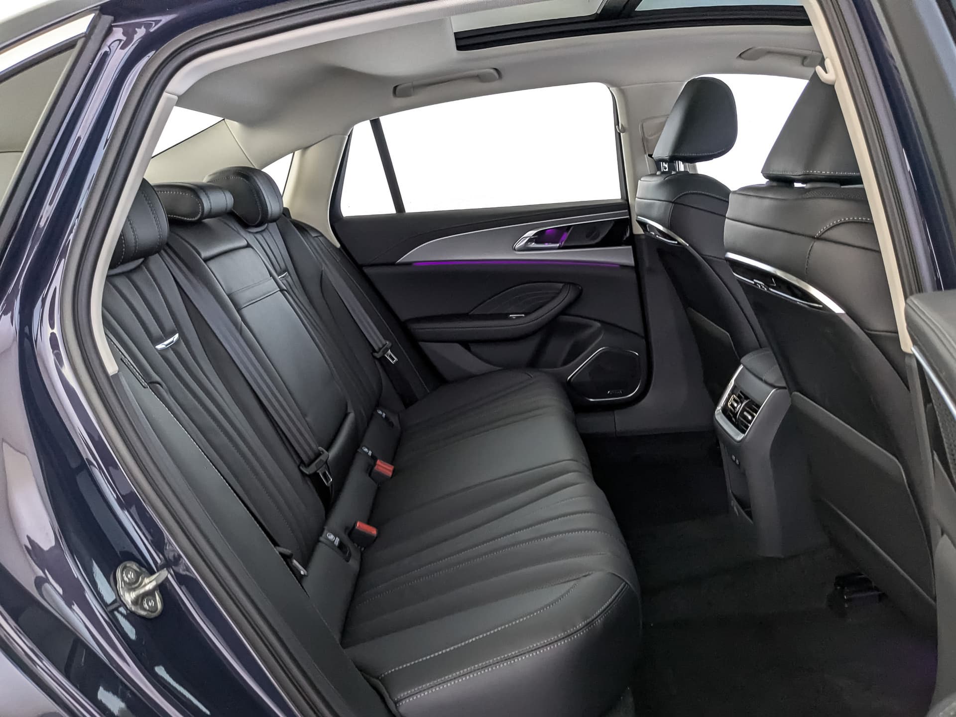 Hongqi H5 Deluxe 2.0T в лизинг - 13