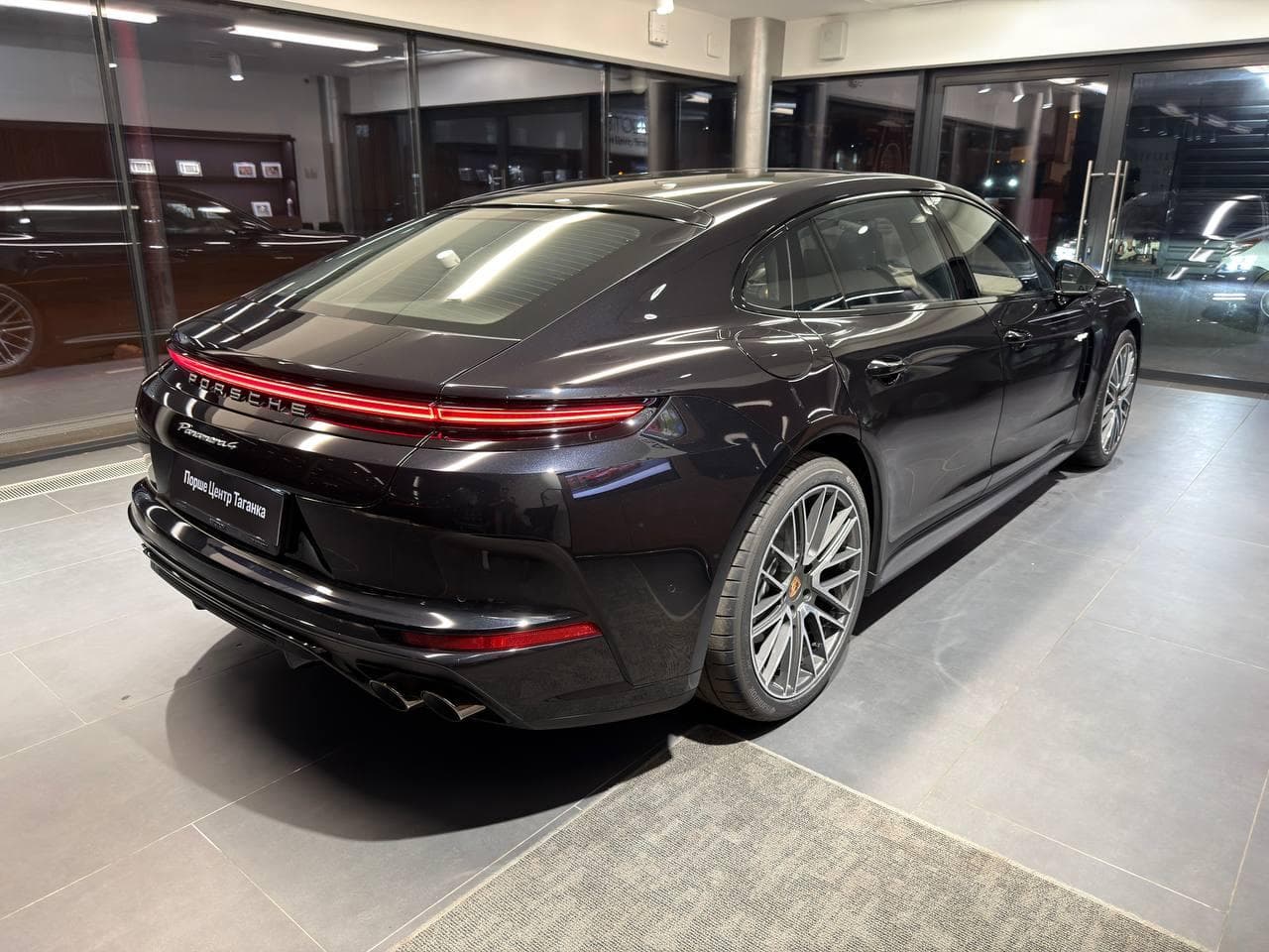Porsche Panamera 4 E-Hybrid Executive в лизинг - 10