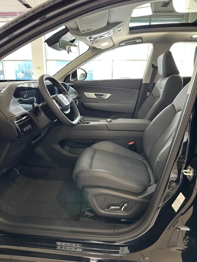 DongFeng Huge Executive 1.5T 7DCT в лизинг - 9