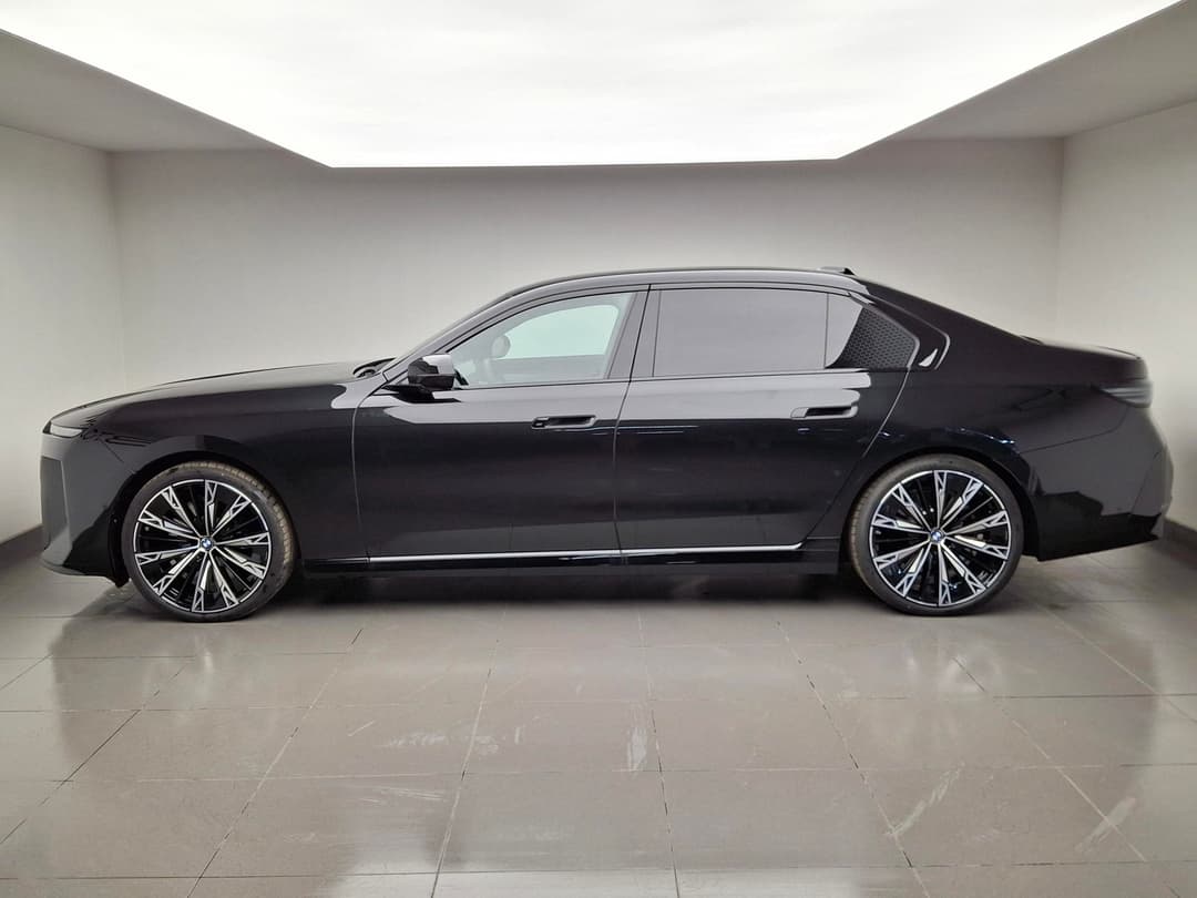 BMW 7 серия 740 полный привод в лизинг - 4