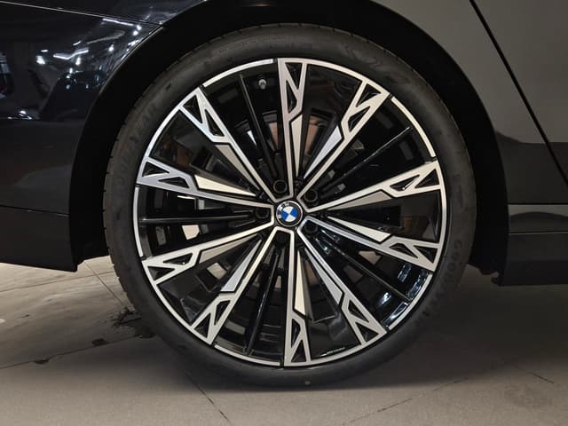BMW 7 серия 740 полный привод в лизинг - 18