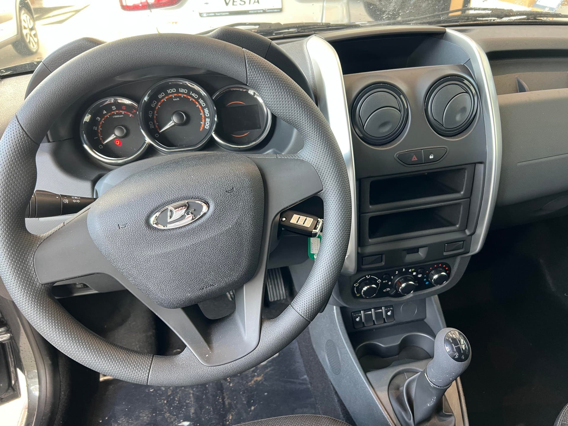 Lada Largus фургон Classic 1.6 90hp 5MT в лизинг - 3