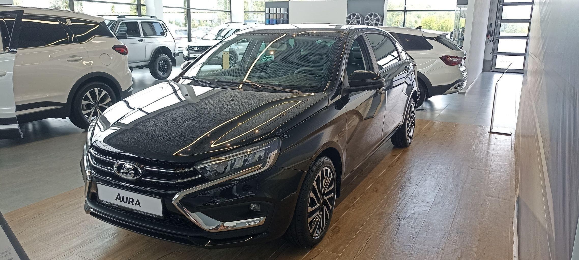Lada Aura - 2