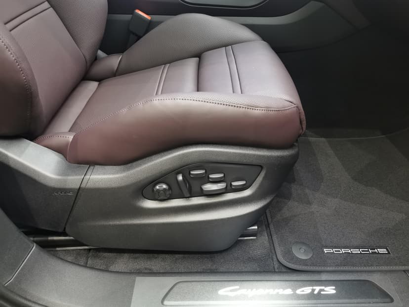 Porsche Cayenne GTS Coupe в лизинг - 35