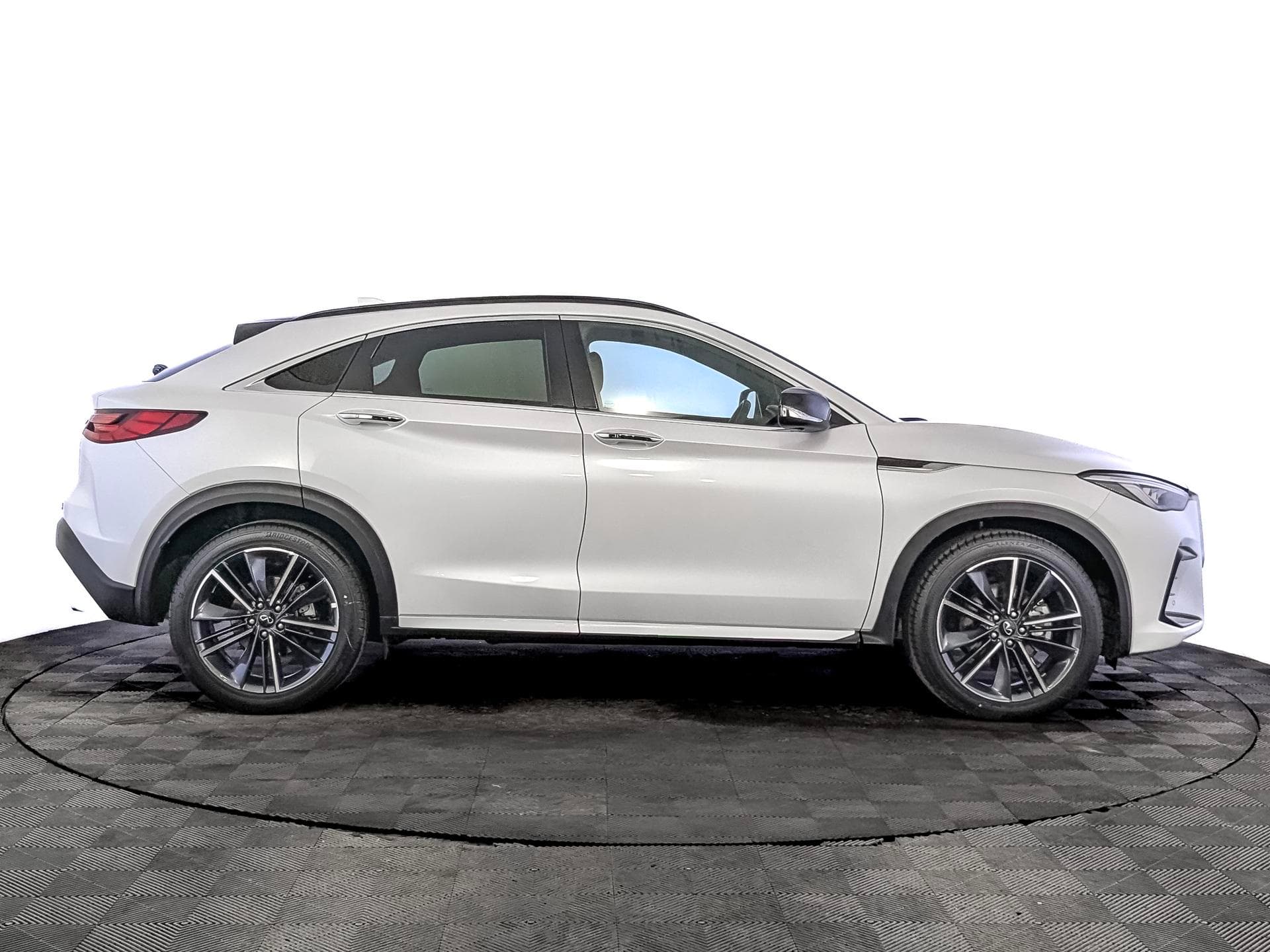 INFINITI QX55 - 5