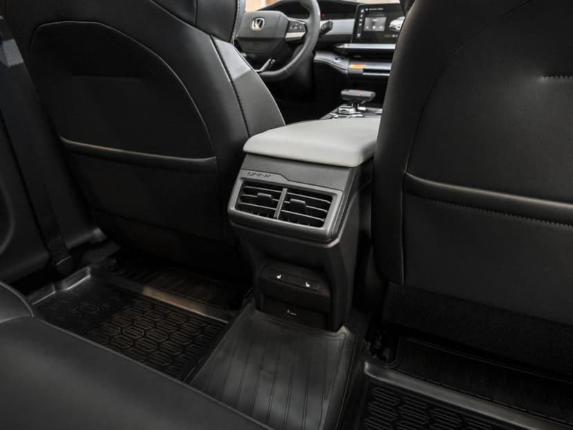 Changan Uni-V Tech 1.5T 7DCT в лизинг - 31