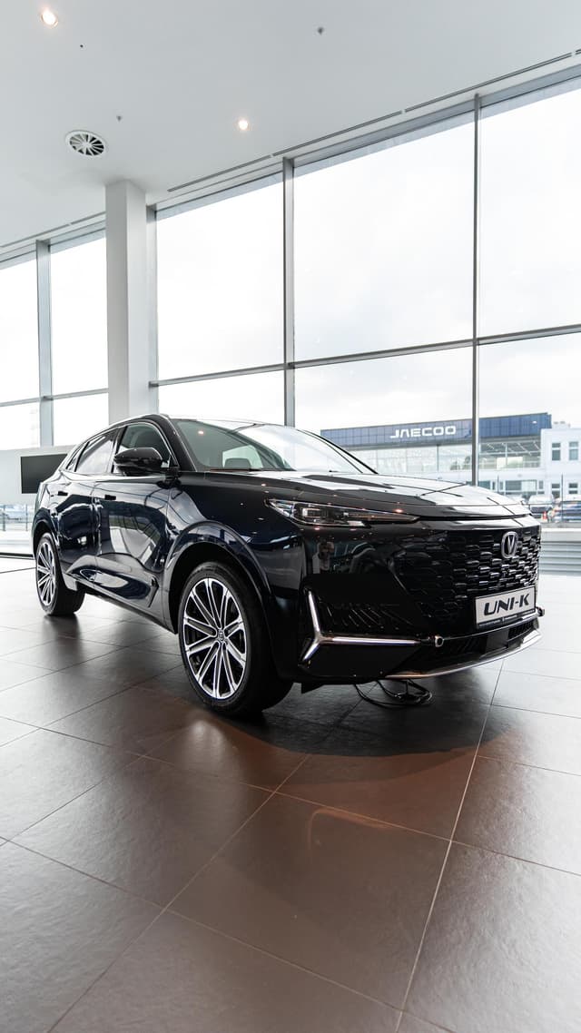 Changan Uni-K Tech+ 2.0 8AT AWD в лизинг - 3