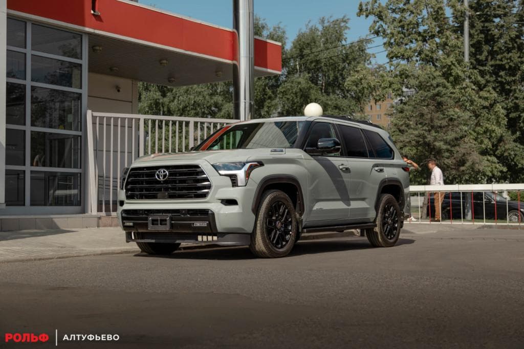 Toyota Sequoia Limited 4WD V6 Hybrid в лизинг - 2