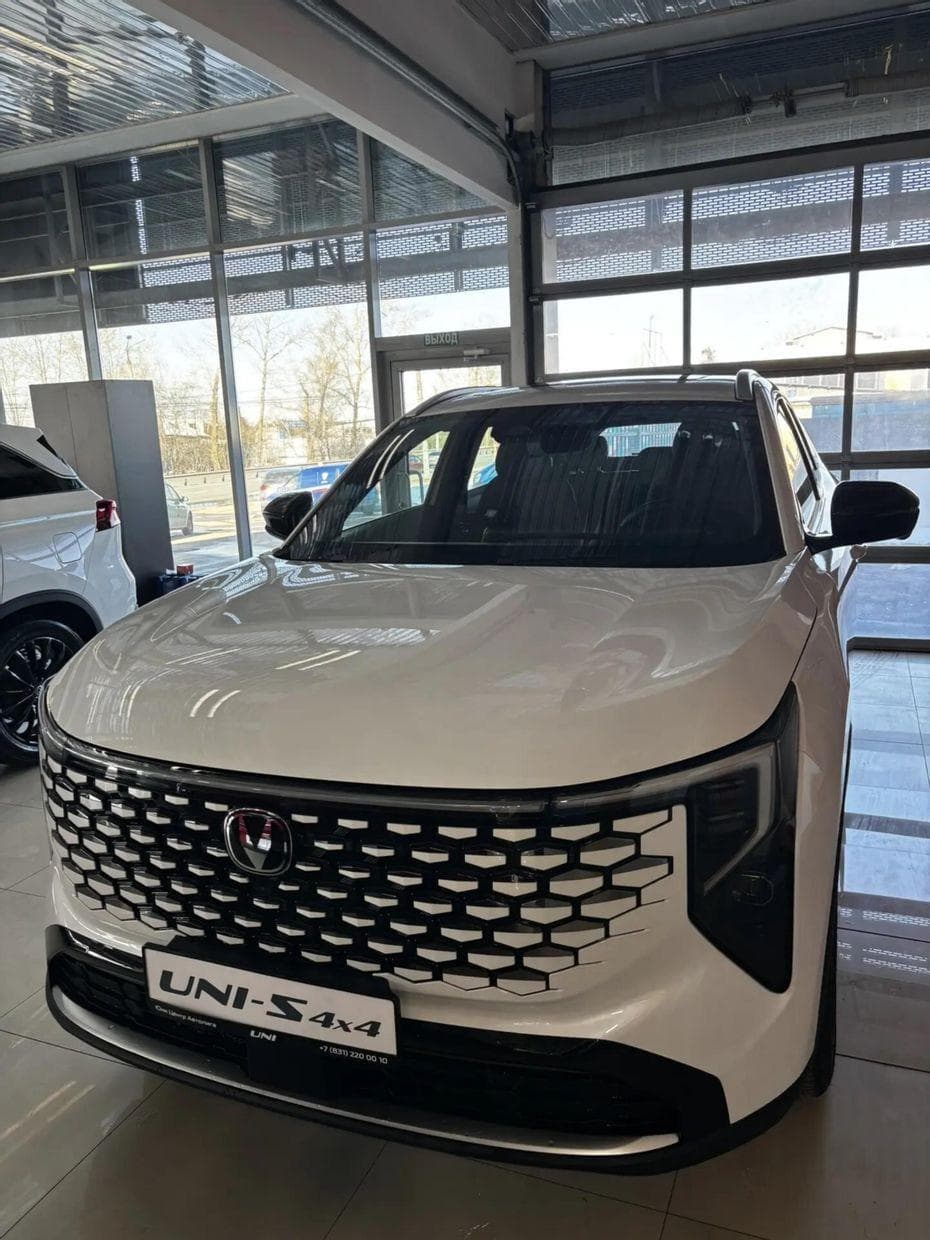 Changan Uni-S Техно 1.5Т АТ полный привод в лизинг - 6