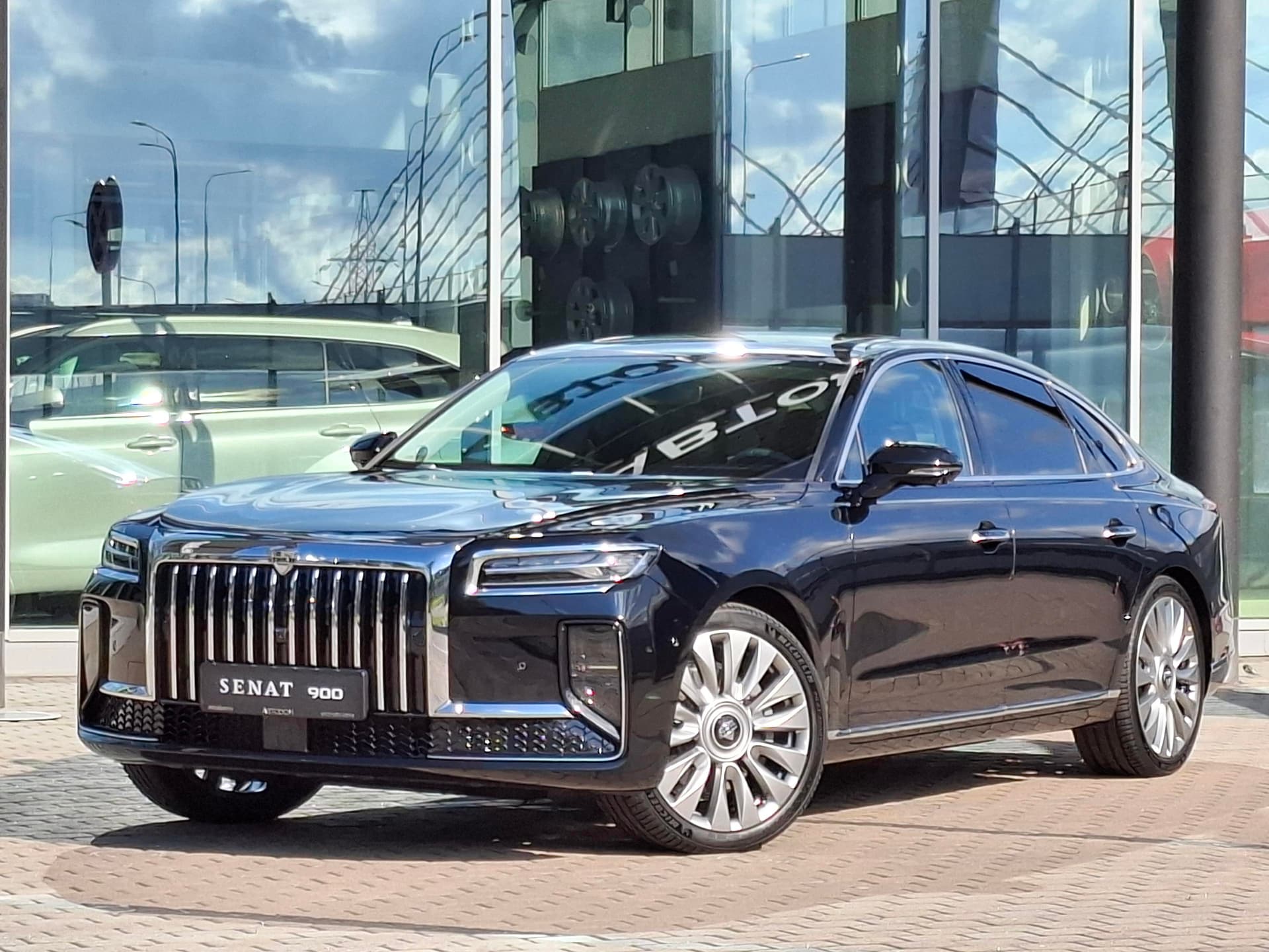 Senat 900 3.0Т 5 мест в лизинг - 2