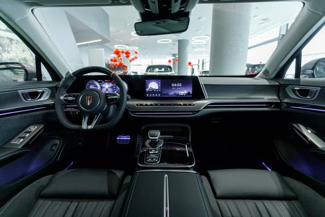 Hongqi H9 2.0Т Deluxe в лизинг - 14