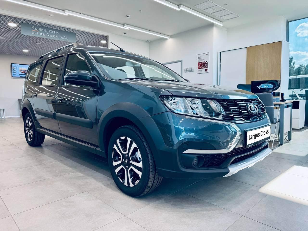 Lada Largus Cross - 4