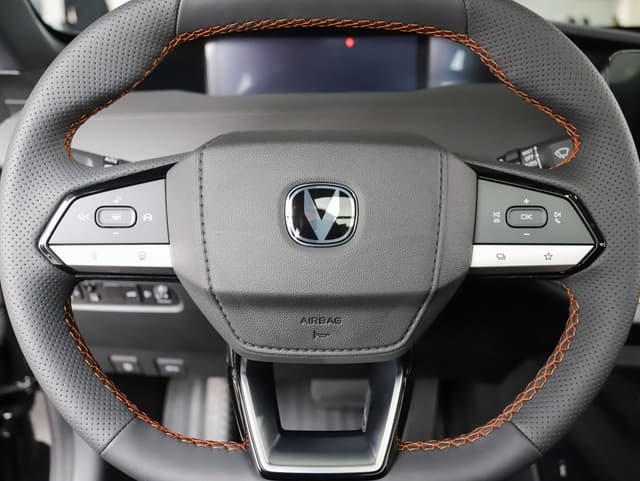 Changan Uni-V Tech 1.5T 7DCT в лизинг - 18