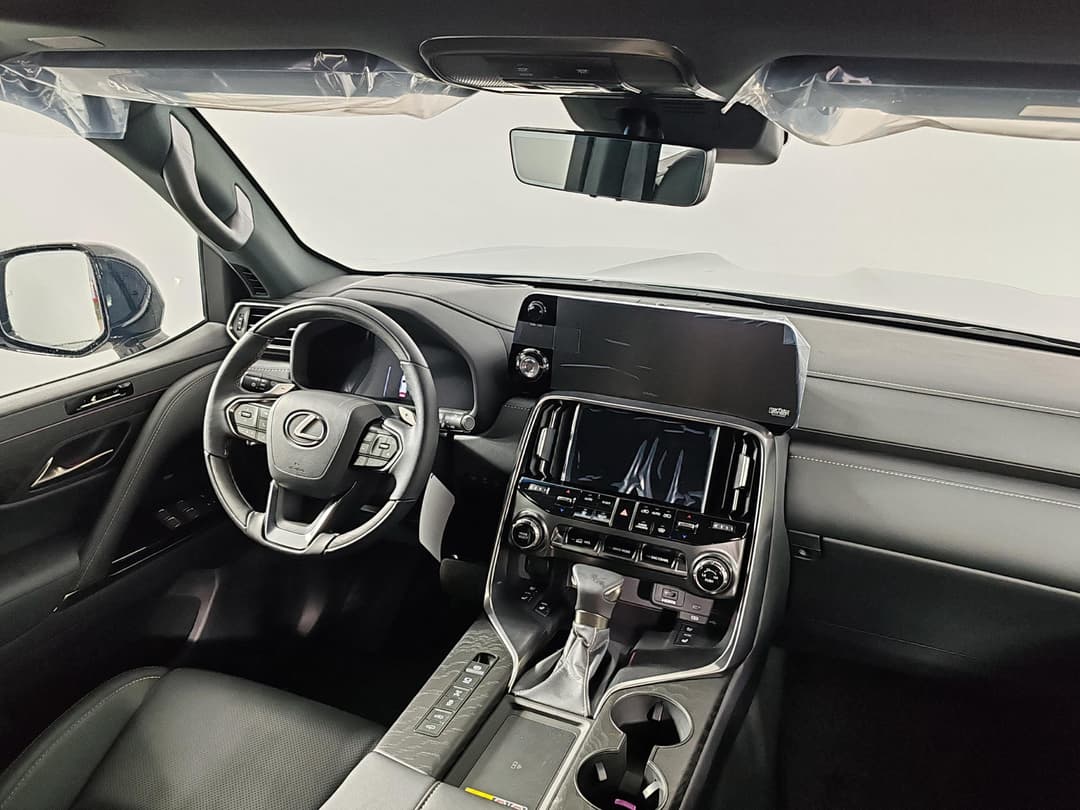 Lexus LX 500d Urban DSL в лизинг - 10