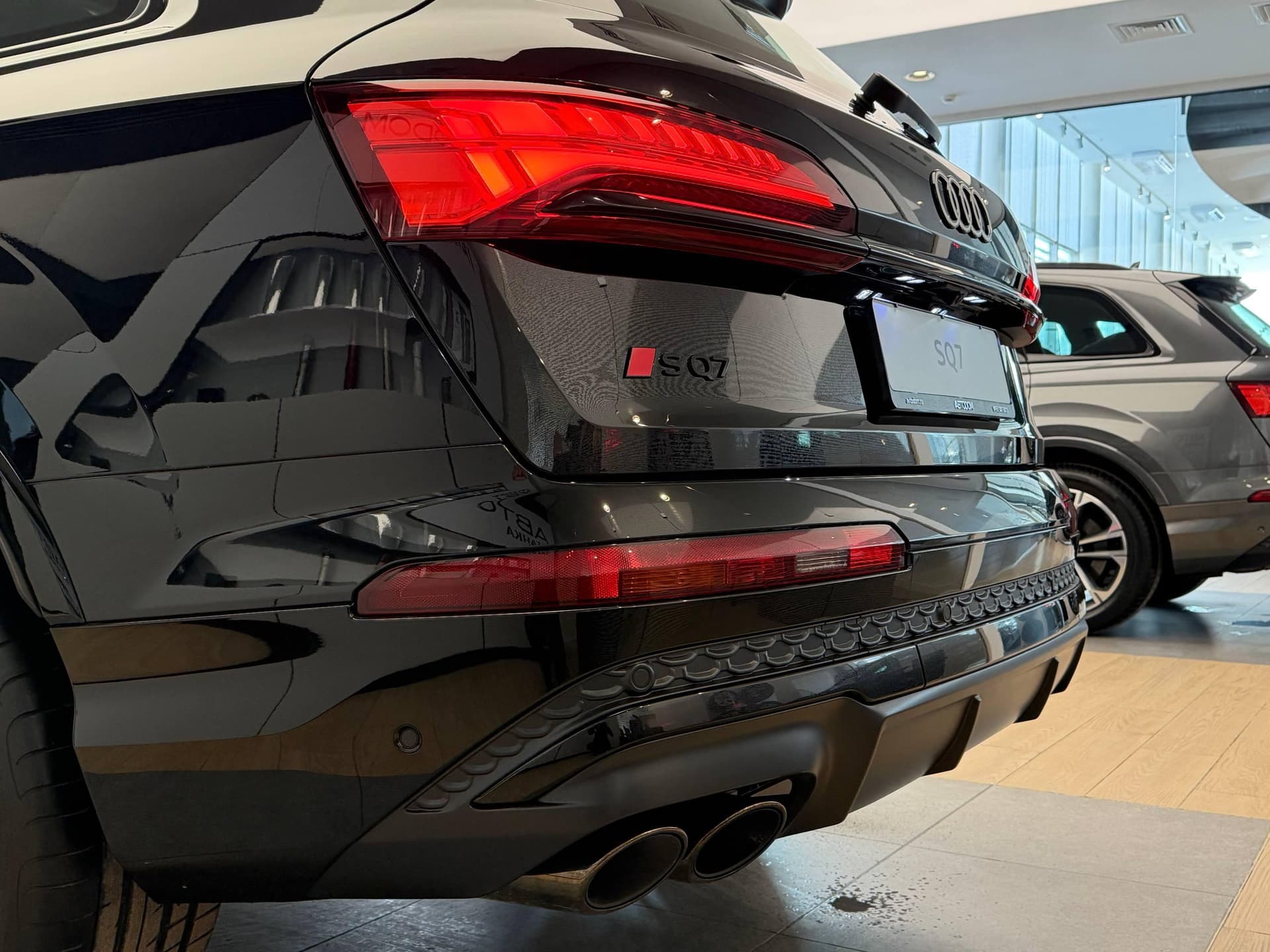 Audi SQ7 TFSI quattro tiptronic в лизинг - 22