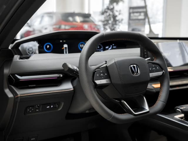 Changan Uni-V Tech 1.5T 7DCT в лизинг - 15
